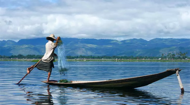 Inle Lake tips Myanmar