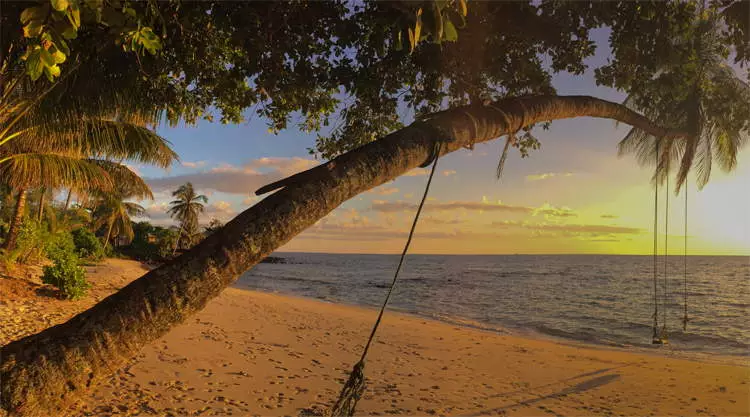 Strand bij Lazy Day Resort Koh Mak tips Zuidoost Azië