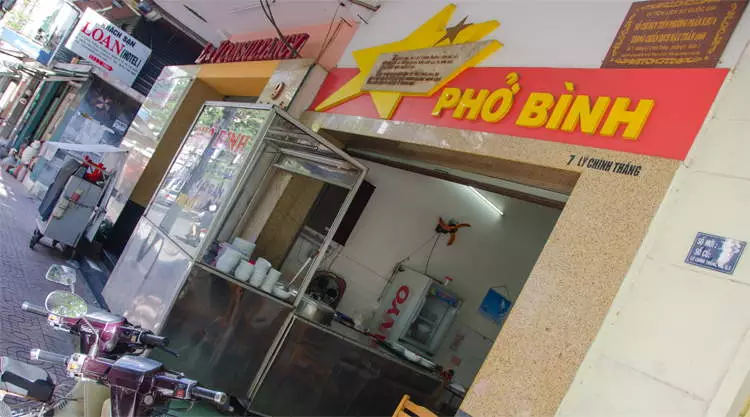 Po Binh soup shop Vietnam oorlog
