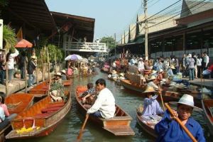 014-thailand-damnoen-saduak-floating-market