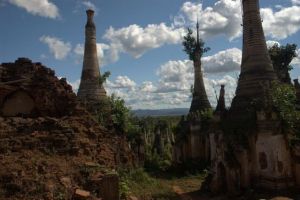 363-myanmar-tempel-ruines-indein