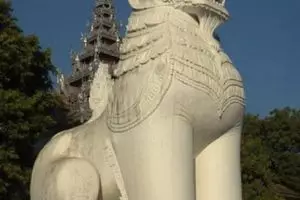 384-myanmar-mandalay-beneden-mandalay-hill