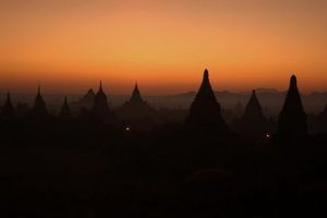 536-myanmar-bagan-zonsopgang