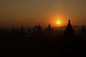 549-myanmar-bagan-zonsopgang