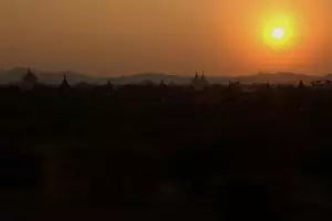 643-myanmar-bagan-zonsondergang