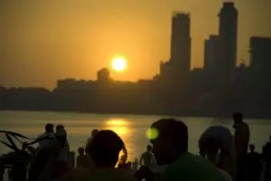 769-sunset-chowpatt-beach-mumbai_copy_1