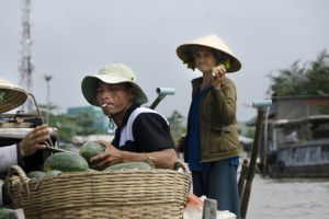 1229-vietnam-mekong-delta-can-tho-floating-marketing